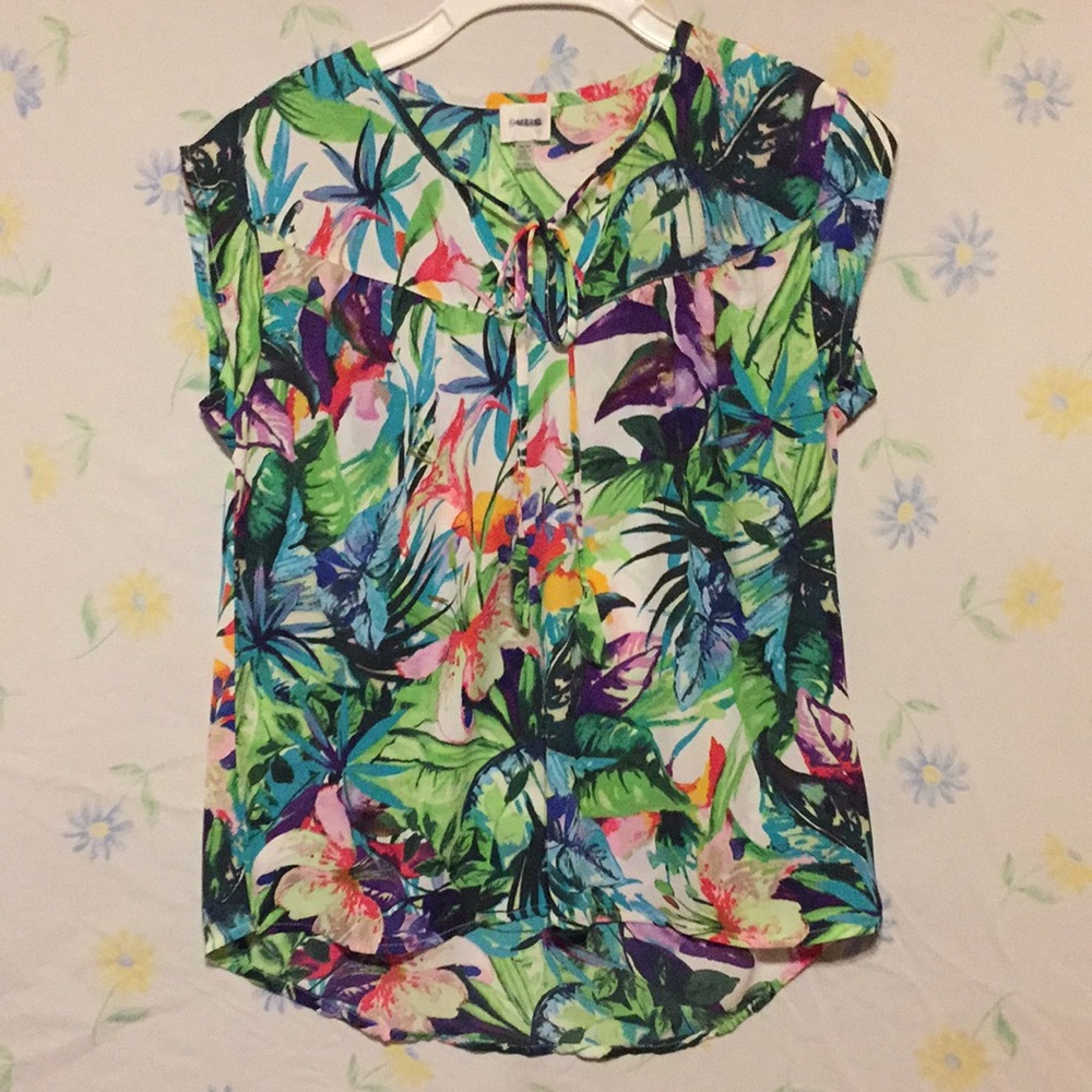Women’s flora top